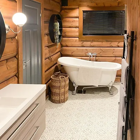 Timber With Fantastic View In Casa de Férias *